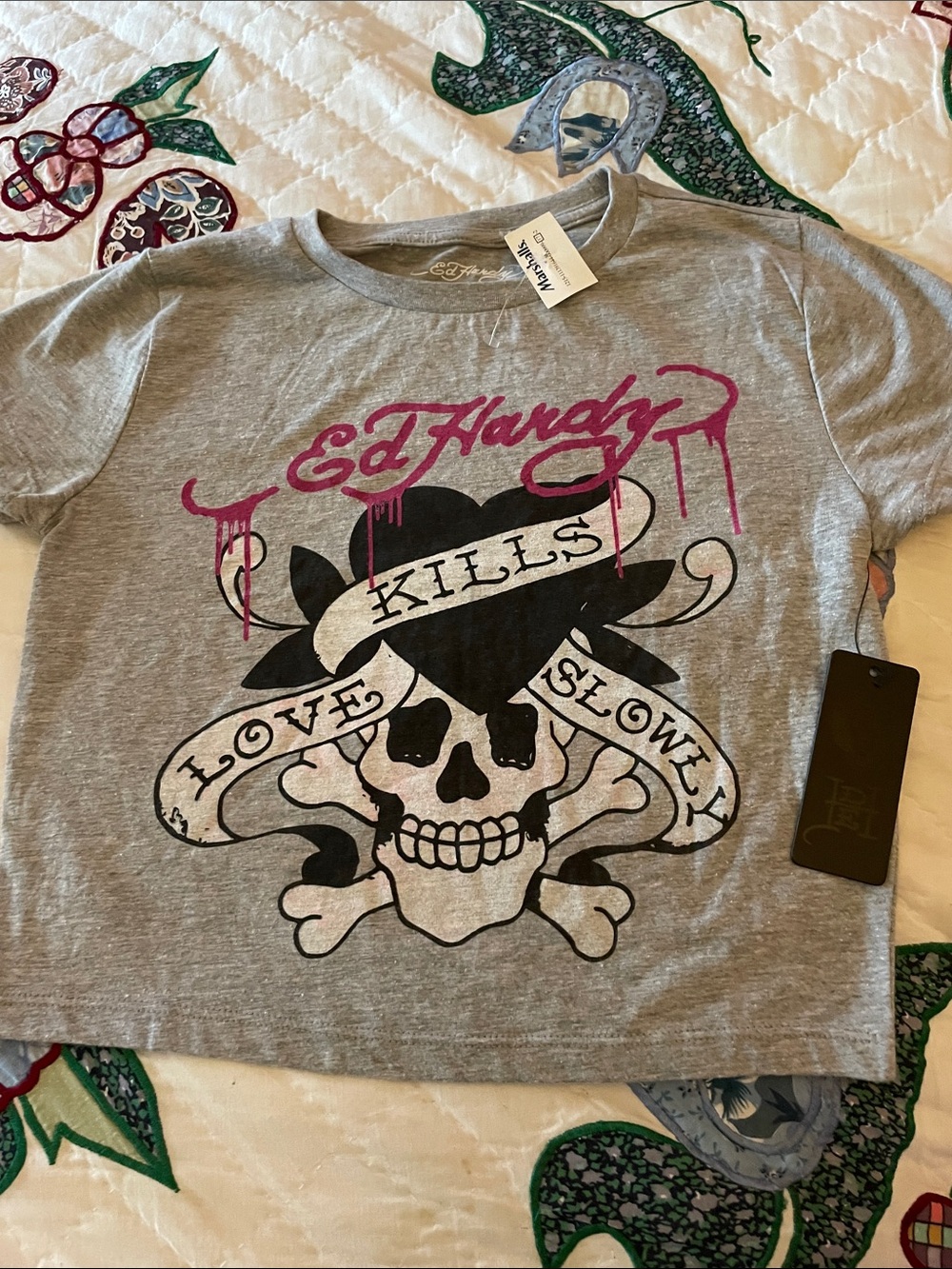 Ed Hardy Size M Juniors Gray Graphic Crop  Tee with Pink Logo NWT